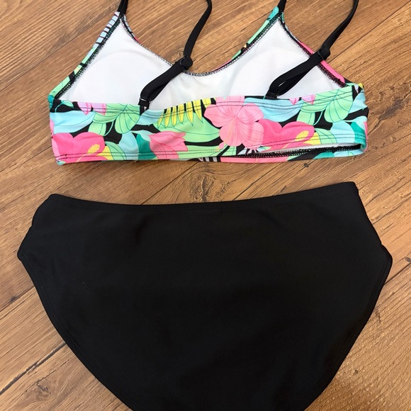 Girls Colorful Patterned Bikini Set - Picture 3 of 4